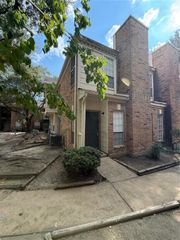 2626 Holly Hall Street 102, Houston, TX 77054