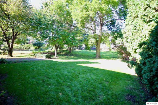 4604 Ridgeway Road, Omaha, NE 68134