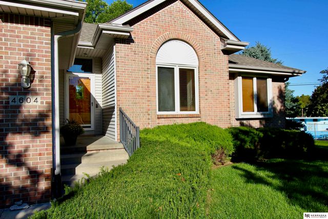 4604 Ridgeway Road, Omaha, NE 68134