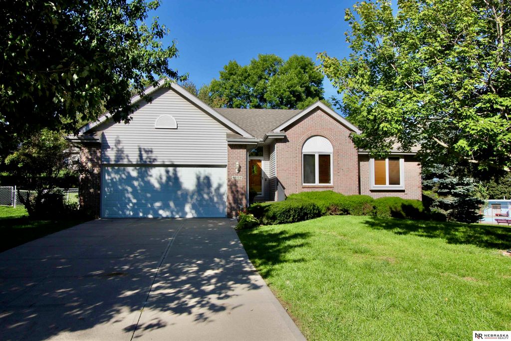 4604 Ridgeway Road, Omaha, NE 68134