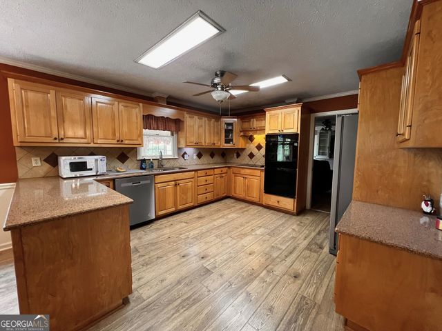 105 Olympia Drive, Thomaston, GA 30286