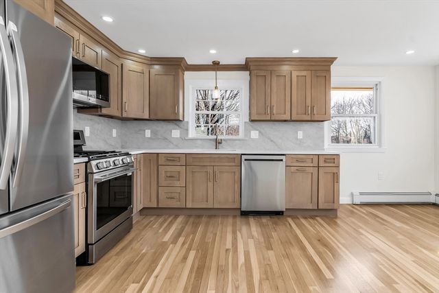 5 Lafayette Avenue, Lawrence, MA 01843