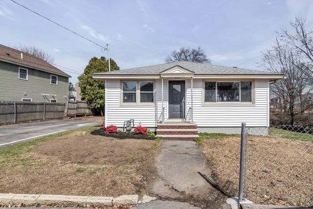 5 Lafayette Avenue, Lawrence, MA 01843