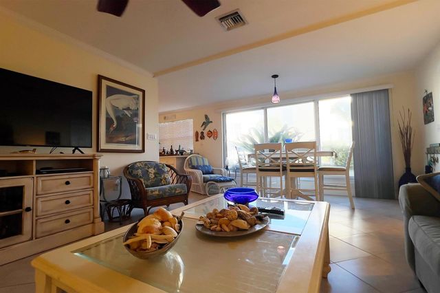 3541 NE Ocean Boulevard NE 15, Hutchinson Island, FL 34957