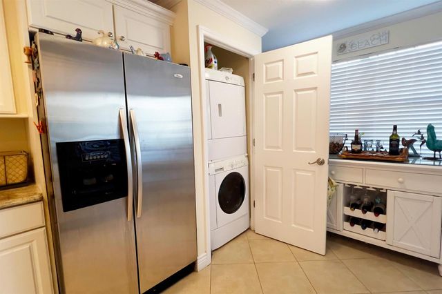 3541 NE Ocean Boulevard NE 15, Hutchinson Island, FL 34957