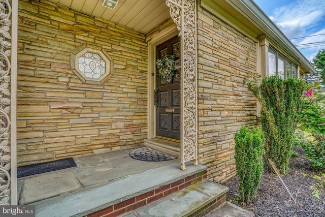 4620 CONVENT LN, Philadelphia, PA 19114