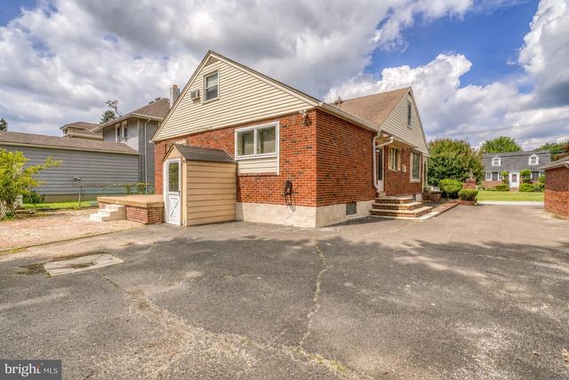 4620 CONVENT LN, Philadelphia, PA 19114