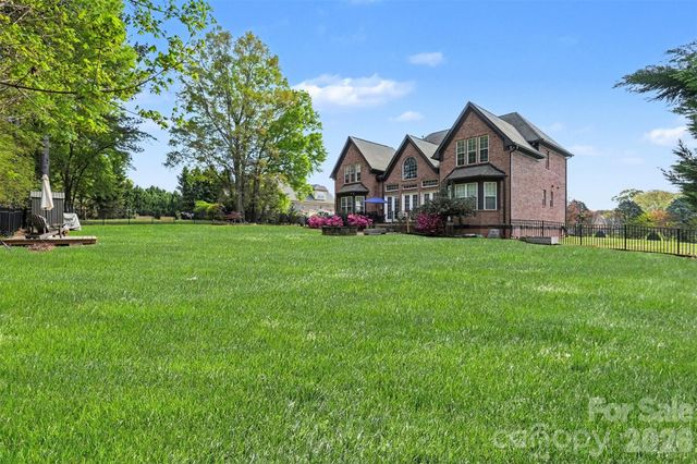 14515 Davis Trace Drive, Mint Hill, NC 28227