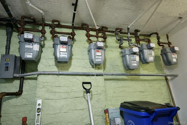 1679 Gates Avenue, Ridgewood, NY 11385