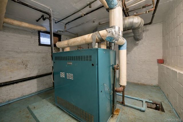 1679 Gates Avenue, Ridgewood, NY 11385