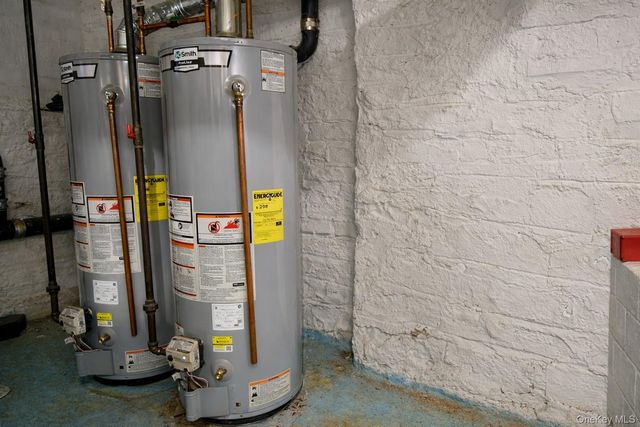 1679 Gates Avenue, Ridgewood, NY 11385