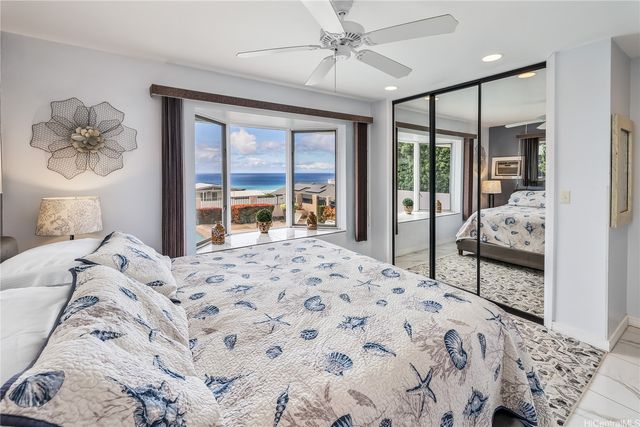 1410 Ehupua Street, Honolulu, HI 96821