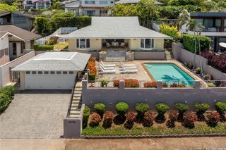 1410 Ehupua Street, Honolulu, HI 96821