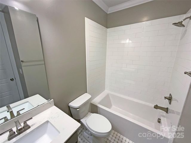 11005 Cobb Creek Court, Charlotte, NC 28277