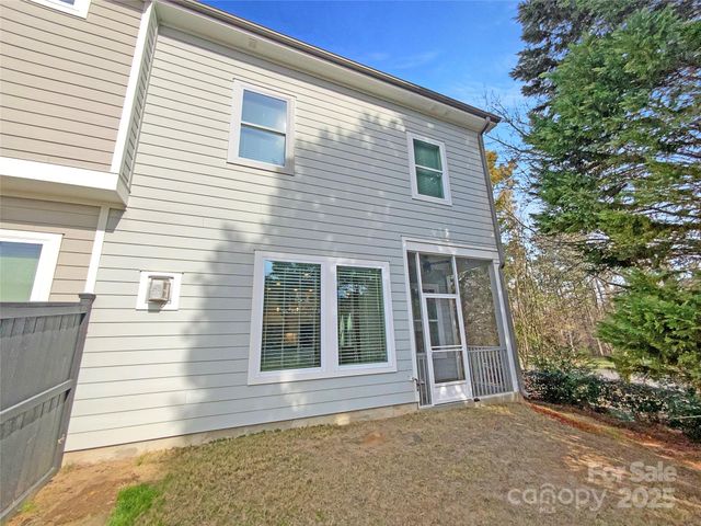 11005 Cobb Creek Court, Charlotte, NC 28277