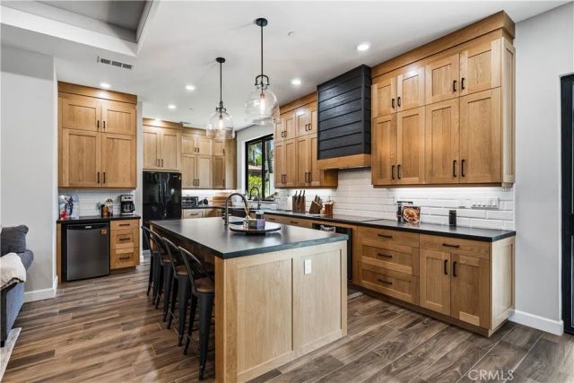 29800 Redwood Drive, Canyon Lake, CA 92587