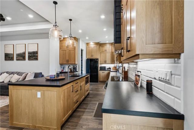 29800 Redwood Drive, Canyon Lake, CA 92587