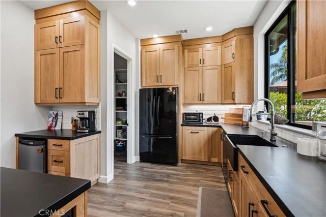 29800 Redwood Drive, Canyon Lake, CA 92587