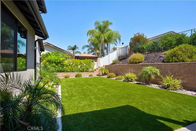 29800 Redwood Drive, Canyon Lake, CA 92587