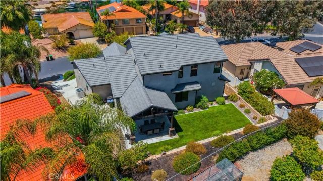 29800 Redwood Drive, Canyon Lake, CA 92587