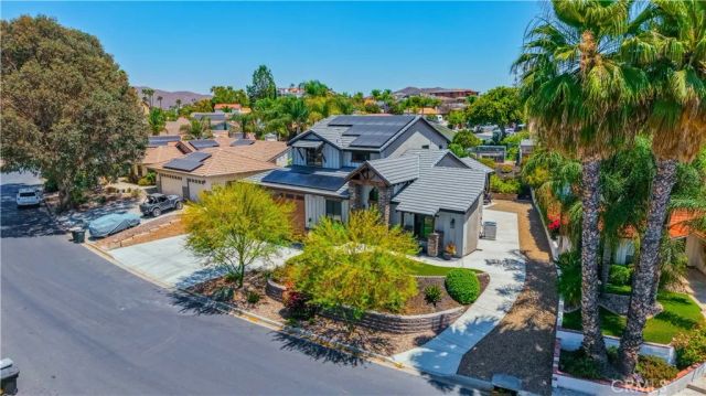 29800 Redwood Drive, Canyon Lake, CA 92587