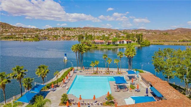 29800 Redwood Drive, Canyon Lake, CA 92587