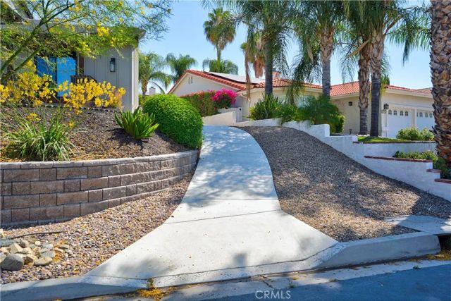 29800 Redwood Drive, Canyon Lake, CA 92587