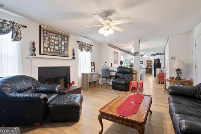 3405 Spring Chase Lane, Ellenwood, GA 30294