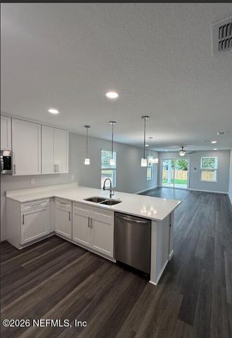 8694 CRYSTALLINE Lane, Jacksonville, FL 32221