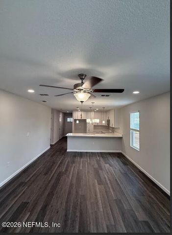 8694 CRYSTALLINE Lane, Jacksonville, FL 32221