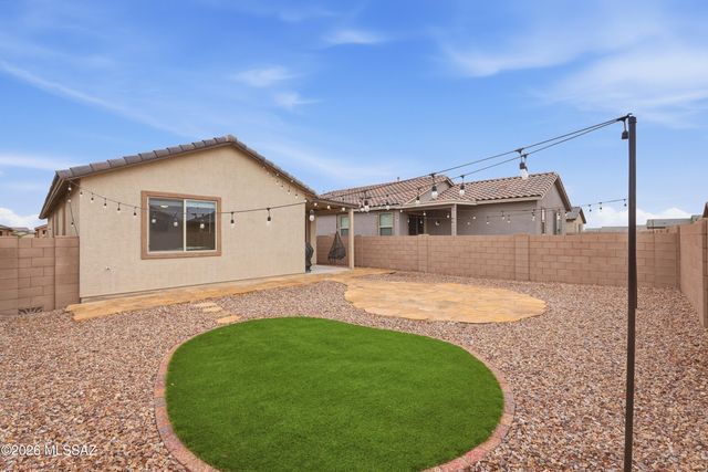 10494 W Waveland Drive, Marana, AZ 85653