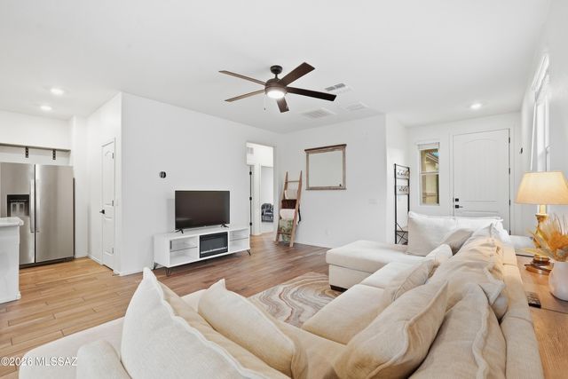 10494 W Waveland Drive, Marana, AZ 85653