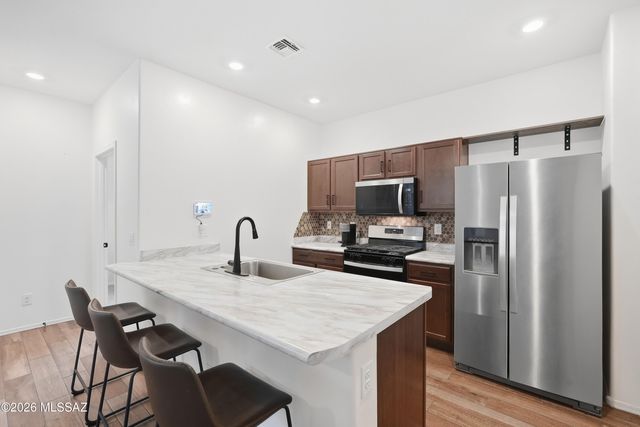 10494 W Waveland Drive, Marana, AZ 85653