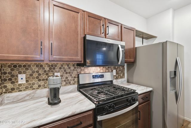 10494 W Waveland Drive, Marana, AZ 85653