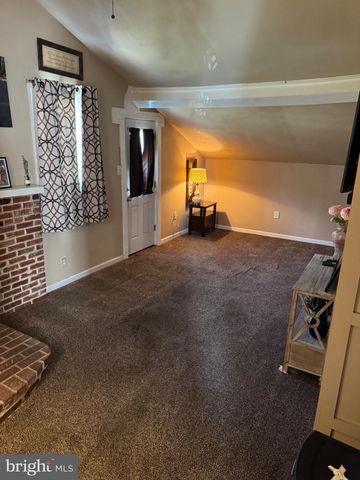 613 WALLACE AVE, Roebling, NJ 08554