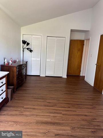 613 WALLACE AVE, Roebling, NJ 08554