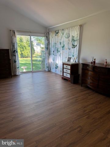 613 WALLACE AVE, Roebling, NJ 08554