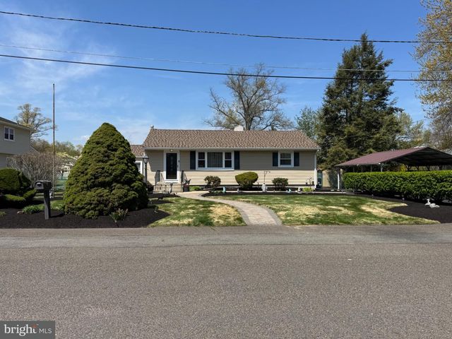 613 WALLACE AVE, Roebling, NJ 08554