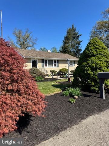 613 WALLACE AVE, Roebling, NJ 08554