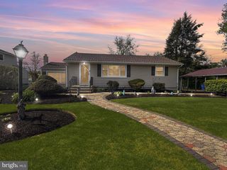 613 WALLACE AVE, Roebling, NJ 08554
