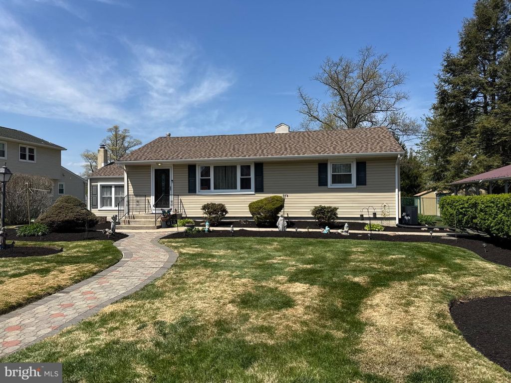 613 WALLACE AVE, Roebling, NJ 08554