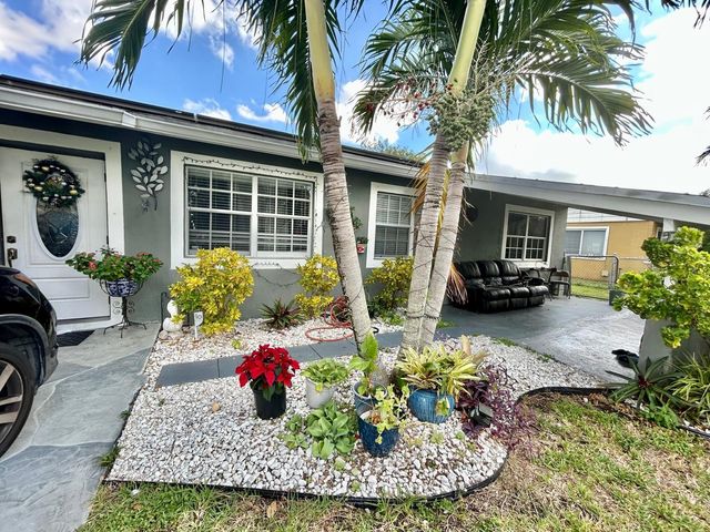 1530 SW 68th Ave, North Lauderdale, FL 33068