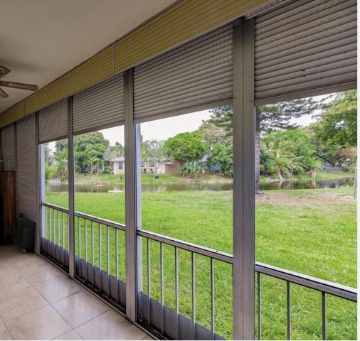 4270 NW 40th Street 105, Lauderdale Lakes, FL 33319