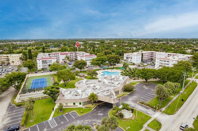 4270 NW 40th Street 105, Lauderdale Lakes, FL 33319