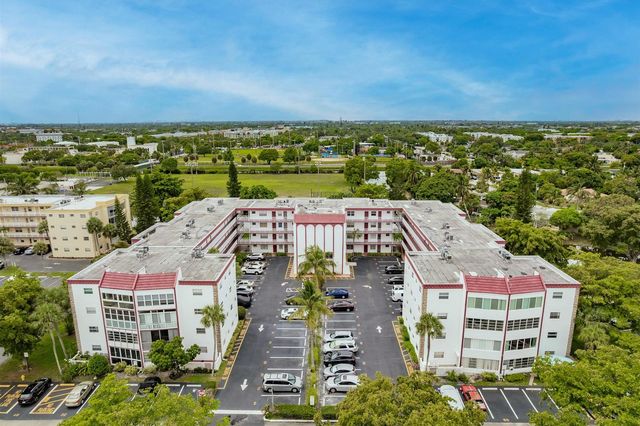 4270 NW 40th Street 105, Lauderdale Lakes, FL 33319