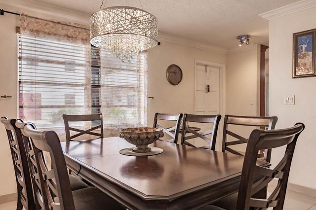 4270 NW 40th Street 105, Lauderdale Lakes, FL 33319