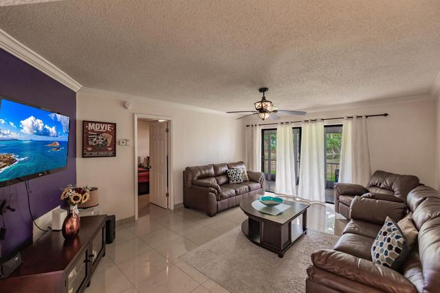 4270 NW 40th Street 105, Lauderdale Lakes, FL 33319