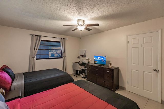 4270 NW 40th Street 105, Lauderdale Lakes, FL 33319