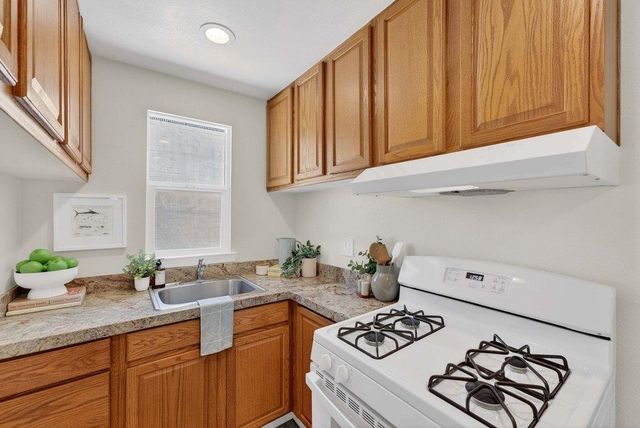 152 Grove Street, Watsonville, CA 95076