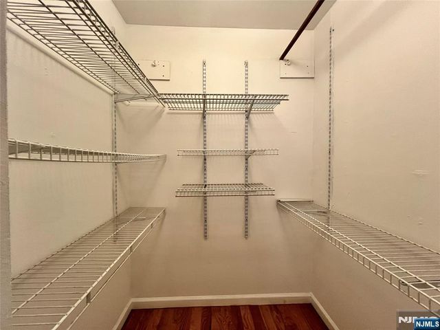 1111 River Road D5, Edgewater, NJ 07020